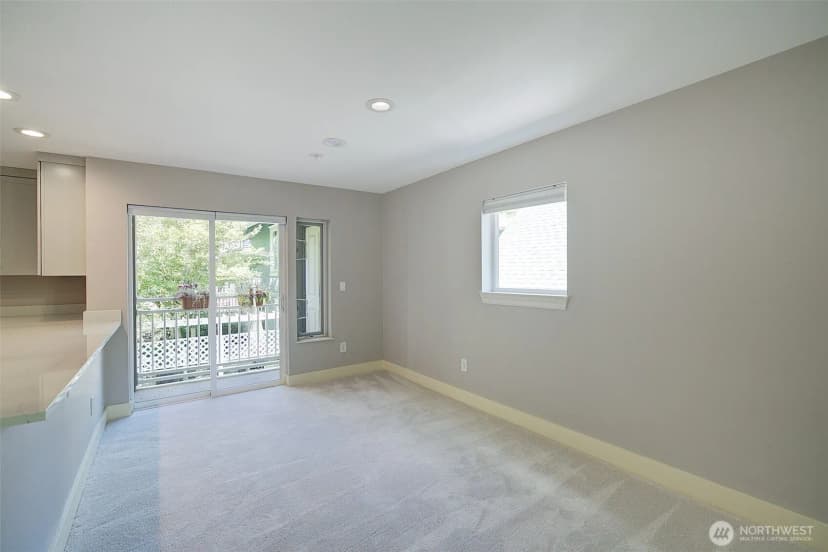 Property photo for 215 20th Avenue E #307, Seattle photo 6