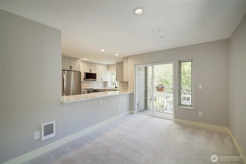 Property photo for 215 20th Avenue E #307, Seattle photo 5