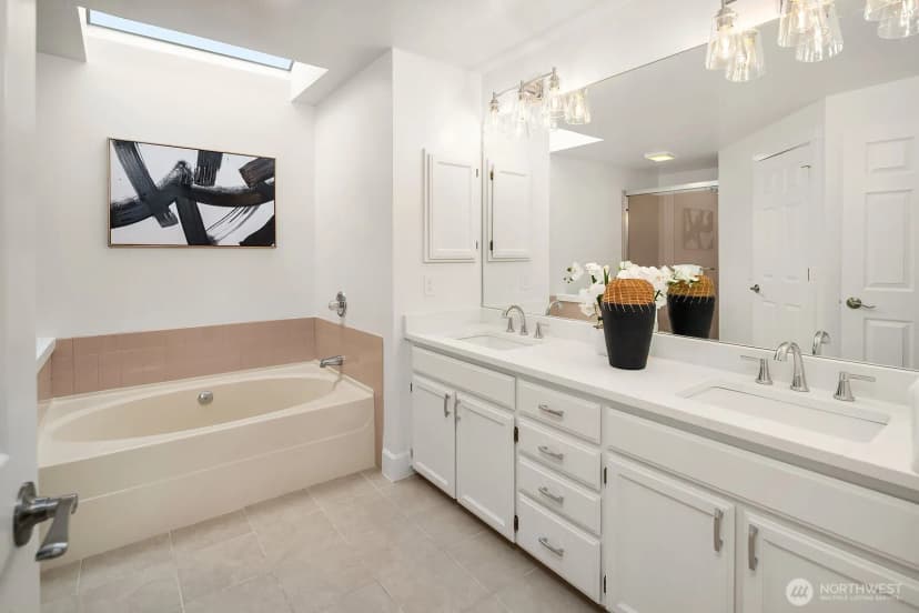 Property photo for 24544 Se 43rd Place, Sammamish photo 20