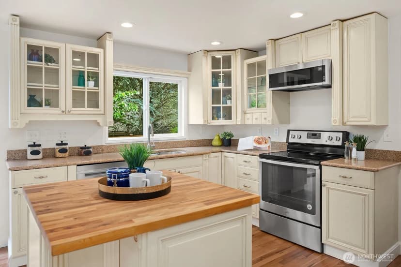 Property photo for 24544 Se 43rd Place, Sammamish photo 40