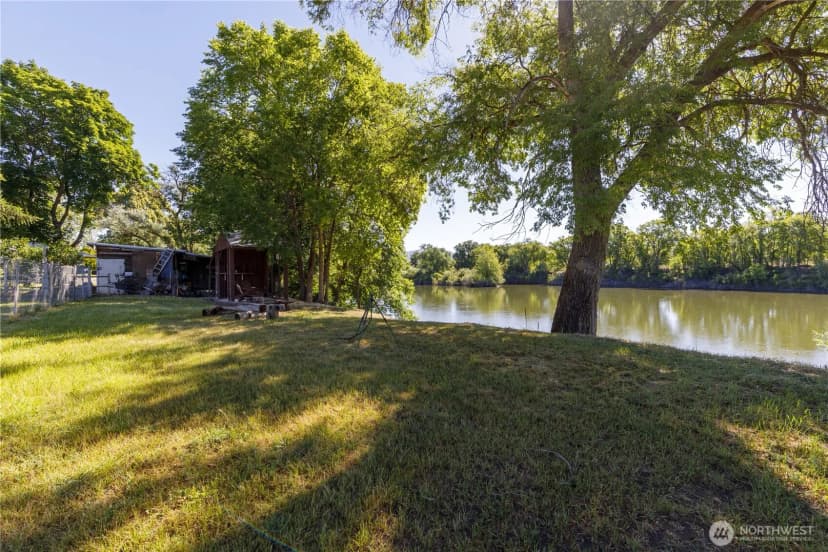 Property photo for 2080 James Street, Okanogan photo 38