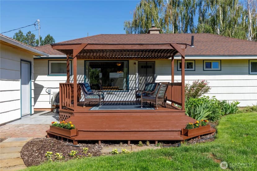 Property photo for 2080 James Street, Okanogan photo 25