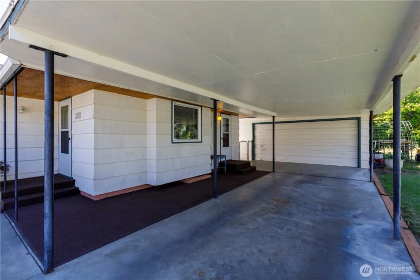 Property photo for 2080 James Street, Okanogan photo 4