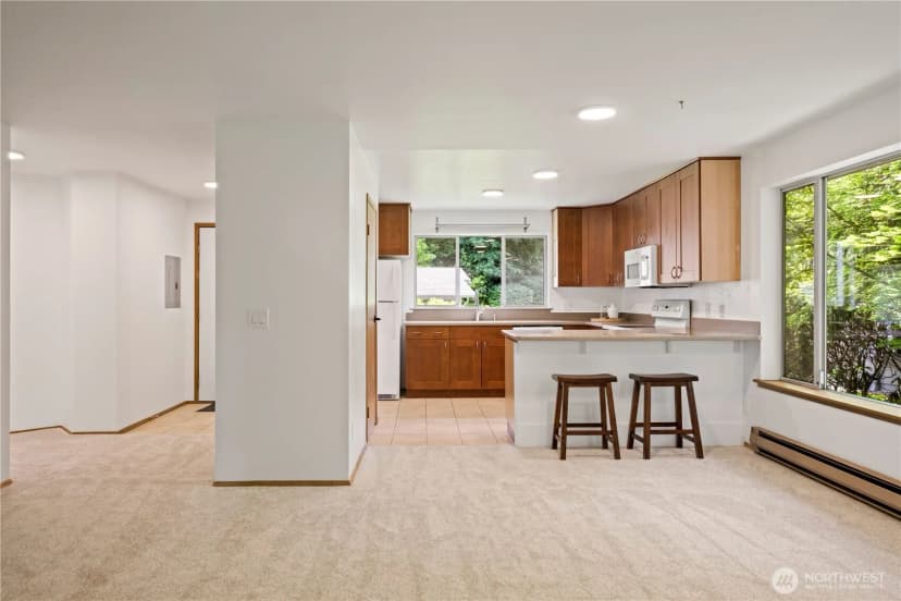 Property photo for 9912 Ne 142 Place #b201, Kirkland photo 6