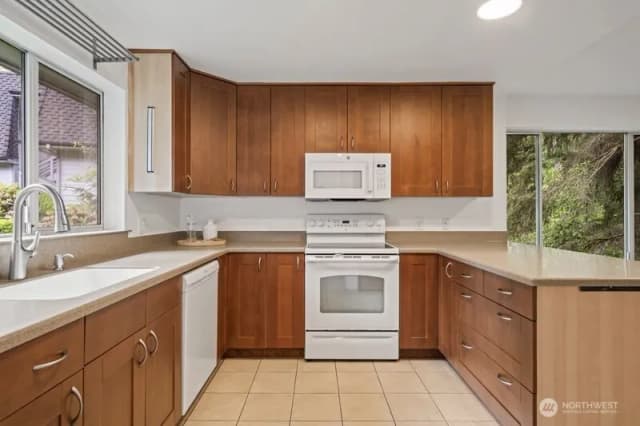 Property photo for 9912 Ne 142 Place #b201, Kirkland