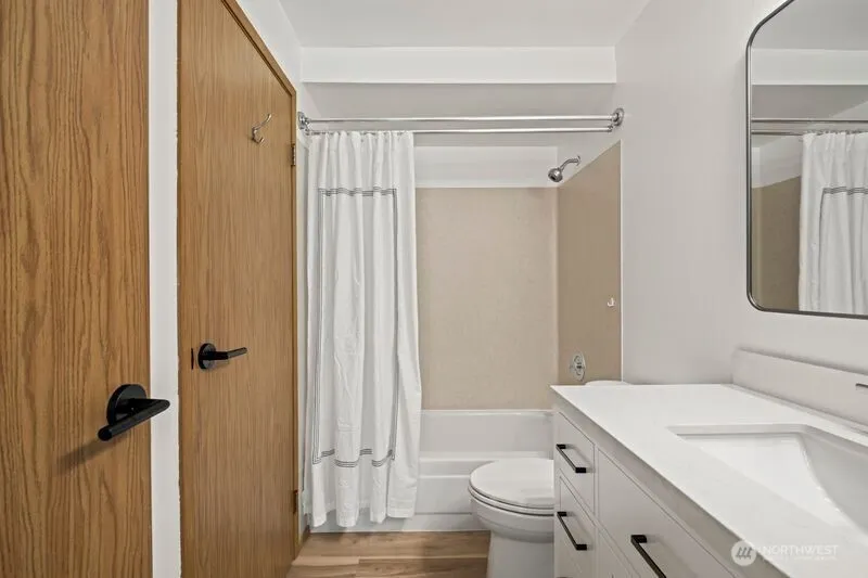 Property photo for 9912 Ne 142 Place #b201, Kirkland photo 14
