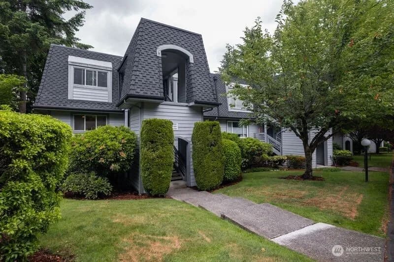Property photo for 9912 Ne 142 Place #b201, Kirkland photo 21