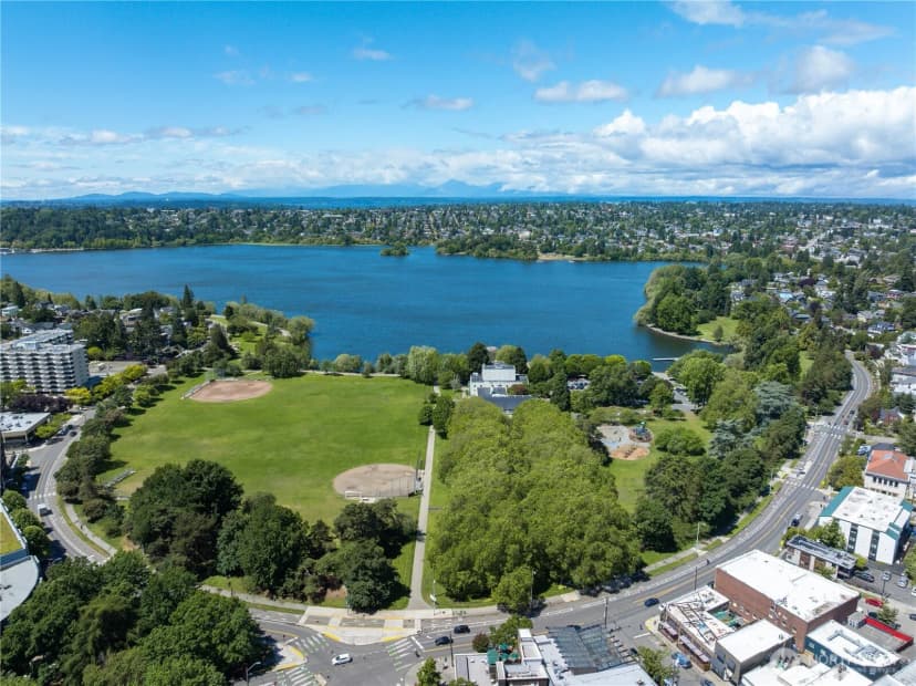 Property photo for 443 Ne Ravenna Boulevard #b, Seattle photo 27
