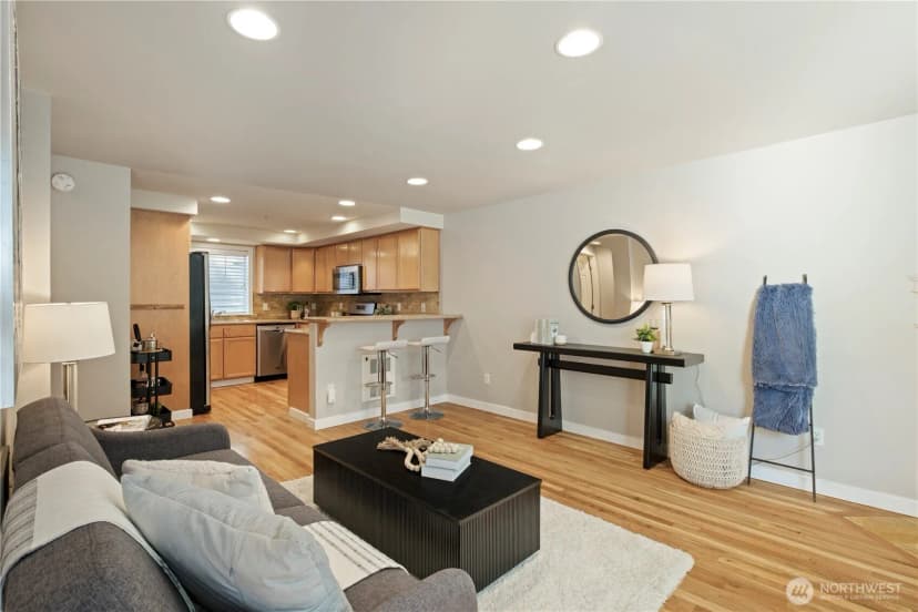 Property photo for 443 Ne Ravenna Boulevard #b, Seattle photo 6