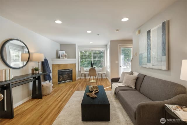 Property photo for 443 Ne Ravenna Boulevard #b, Seattle photo 5