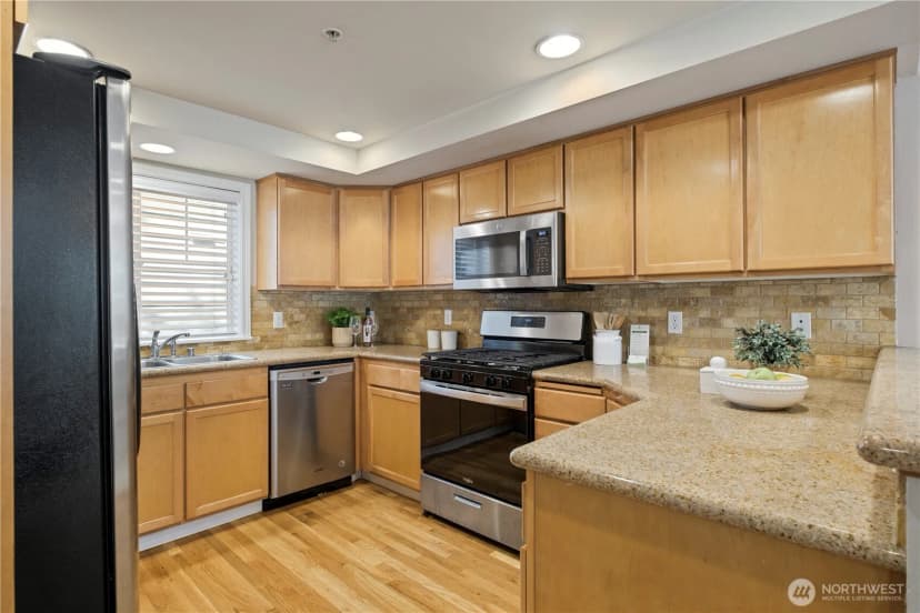 Property photo for 443 Ne Ravenna Boulevard #b, Seattle photo 12