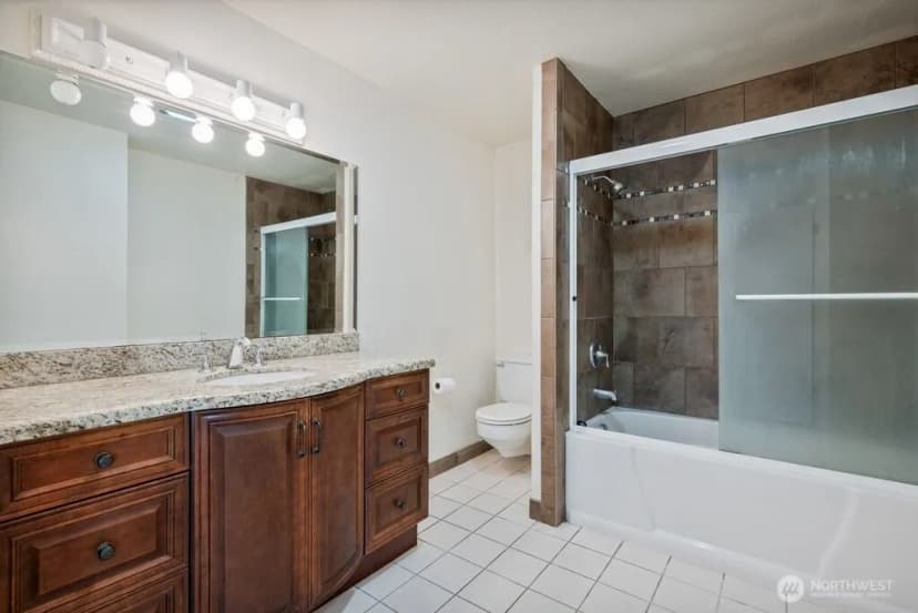 Property photo for 745 Marine View Drive, Longview photo 11