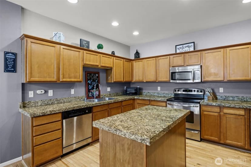 Property photo for 8369 21st Street Ne, Lake Stevens photo 12