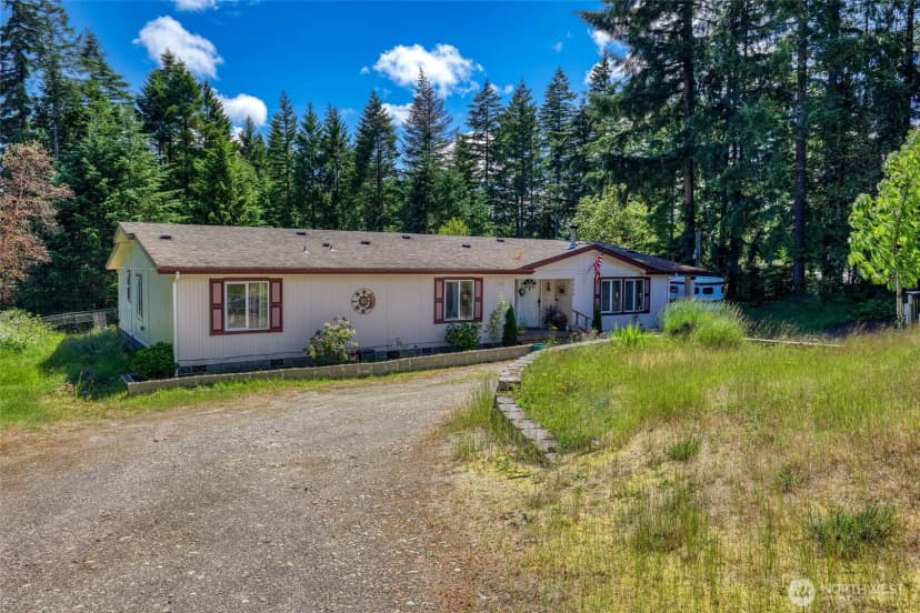 Property photo for 2026 Se Yakima Street, Port Orchard