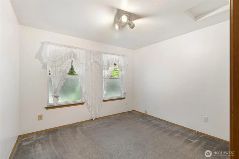 Property photo for 10615 135th Avenue Nw, Gig Harbor photo 22