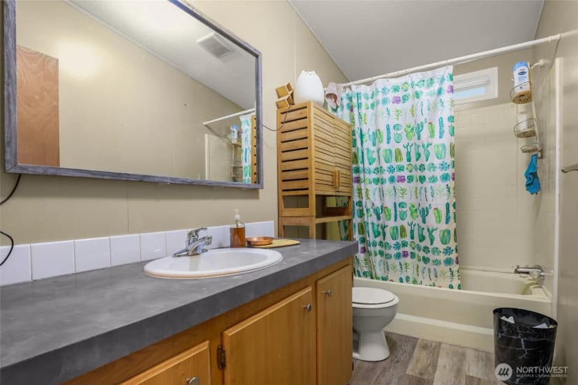 Property photo for 2035 Chico Way Nw, Bremerton photo 12
