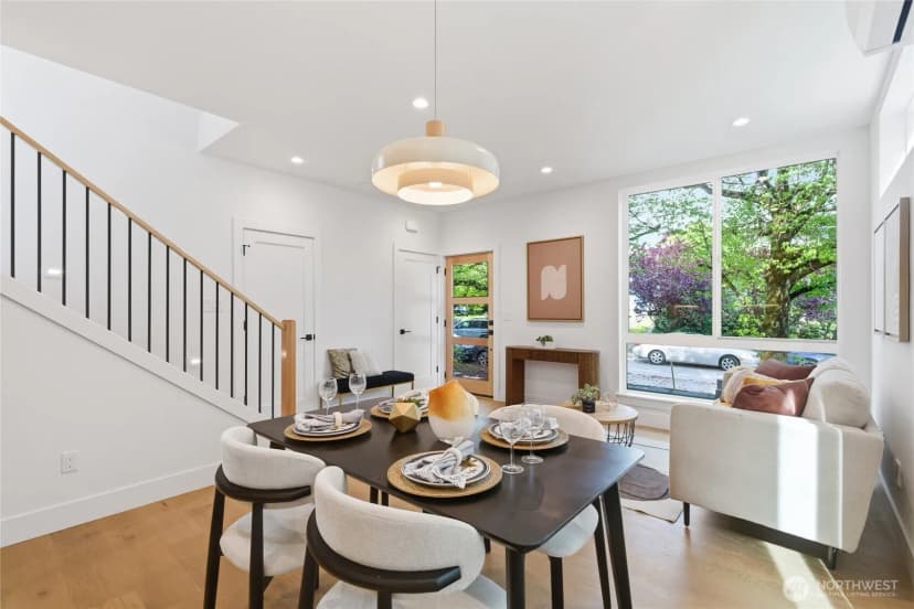 Property photo for 6221 9th Avenue Ne, Seattle photo 6