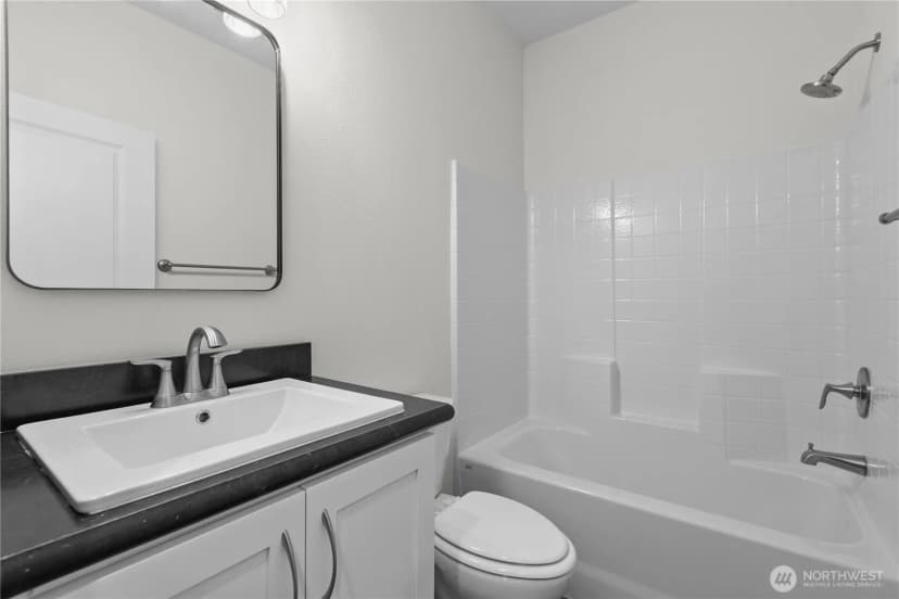 Property photo for 226 E Orange Avenue, Burlington photo 14