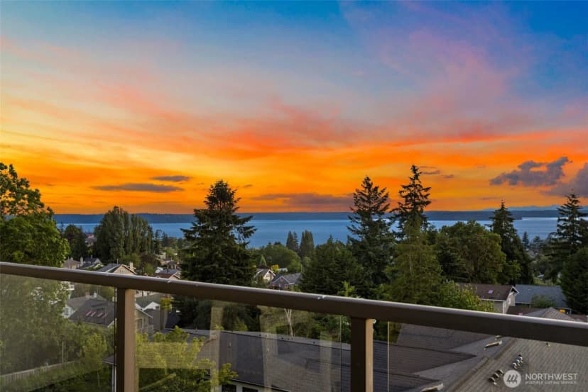 Property photo for 5001 California Avenue Sw #504, Seattle photo 31