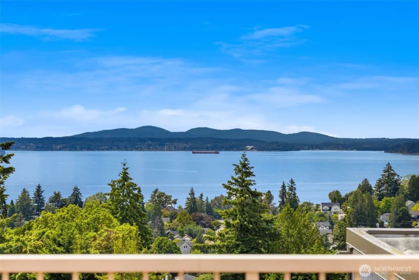 Property photo for 5001 California Avenue Sw #504, Seattle photo 34