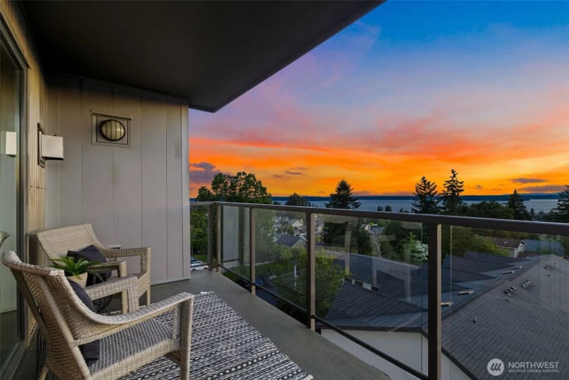 Property photo for 5001 California Avenue Sw #504, Seattle photo 30