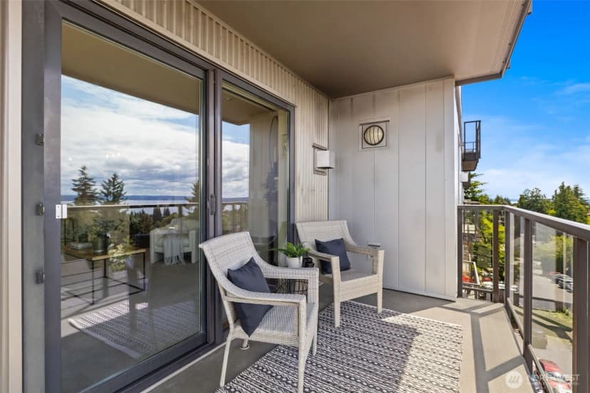 Property photo for 5001 California Avenue Sw #504, Seattle photo 25