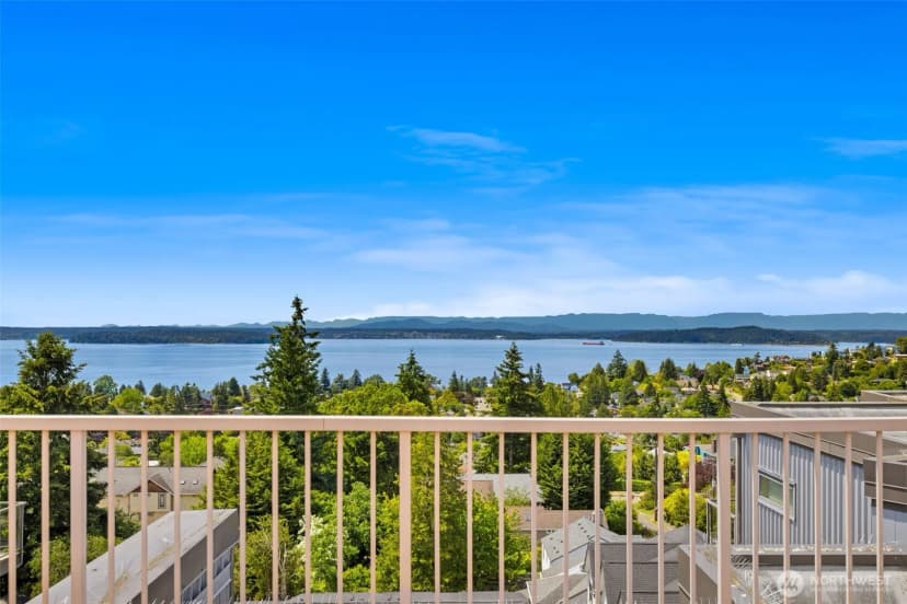 Property photo for 5001 California Avenue Sw #504, Seattle photo 36