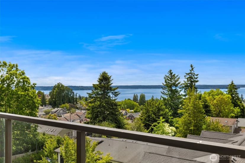 Property photo for 5001 California Avenue Sw #504, Seattle photo 27