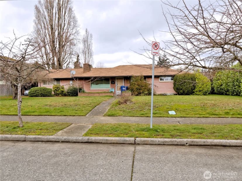 Property photo for 4422 S Myrtle Street, Seattle photo 12