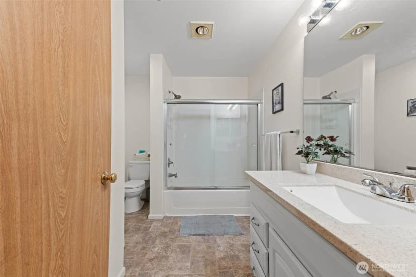 Property photo for 5801 S 232nd Place #6-6, Kent photo 15