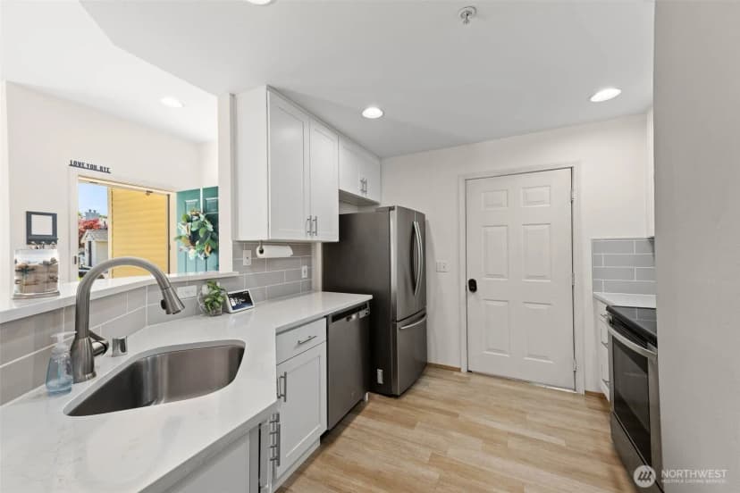 Property photo for 5801 S 232nd Place #6-6, Kent photo 13