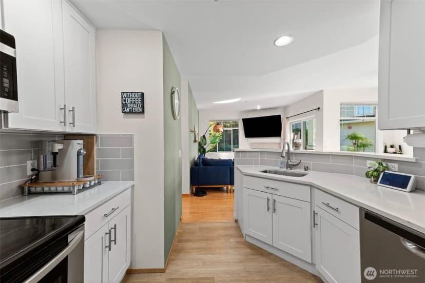 Property photo for 5801 S 232nd Place #6-6, Kent photo 14
