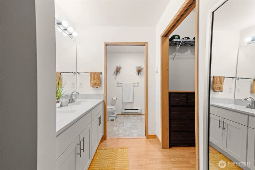 Property photo for 5801 S 232nd Place #6-6, Kent photo 21
