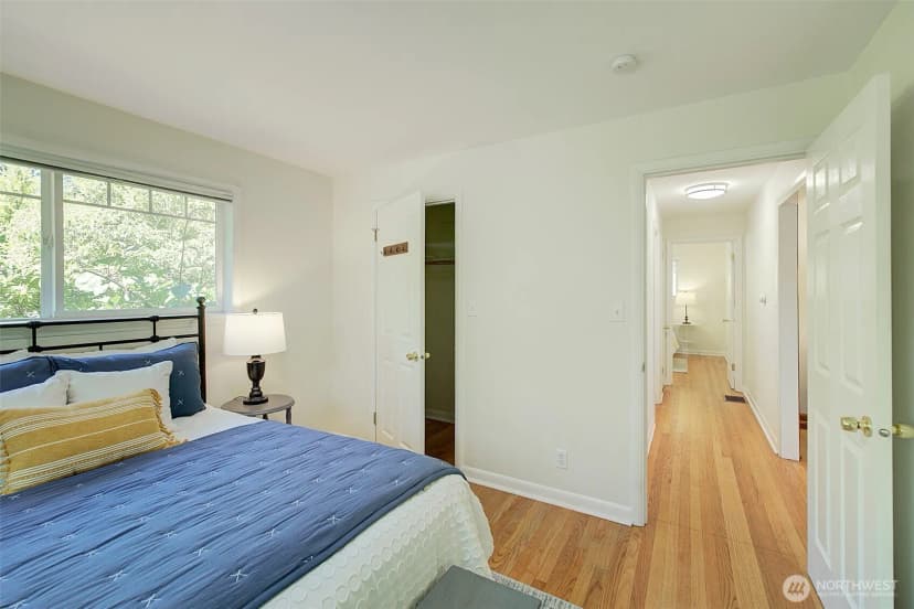 Property photo for 15524 Midvale Avenue N, Shoreline photo 10