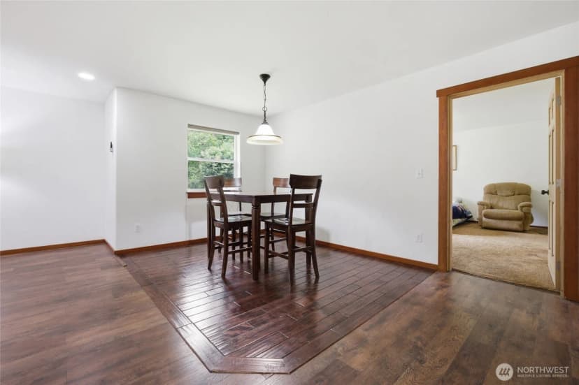Property photo for 4342 Herring Street, Langley photo 5