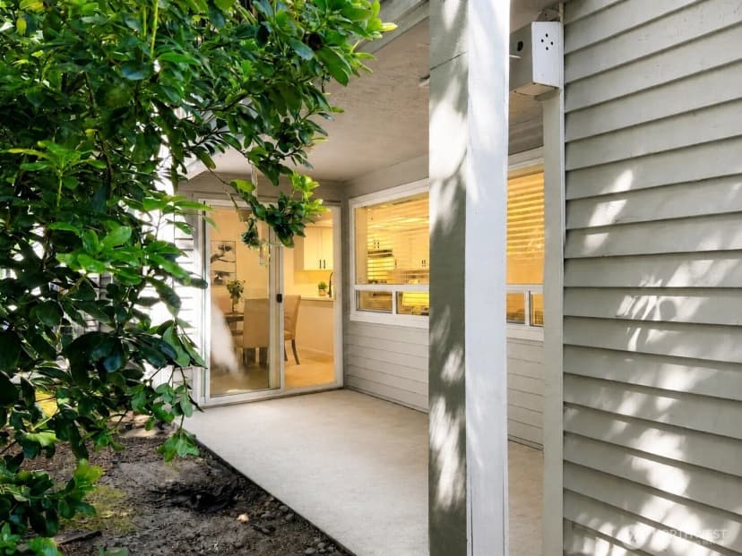 Property photo for 1626 Grant Avenue S #e101, Renton photo 13