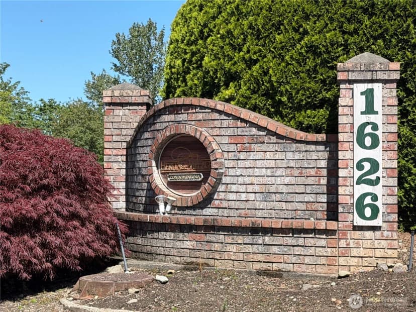 Property photo for 1626 Grant Avenue S #e101, Renton photo 39