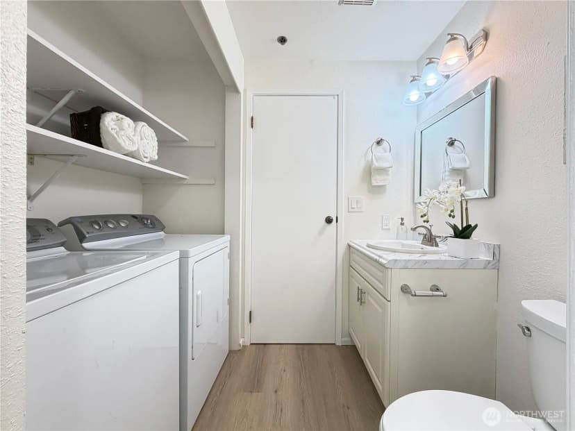 Property photo for 1626 Grant Avenue S #e101, Renton photo 31