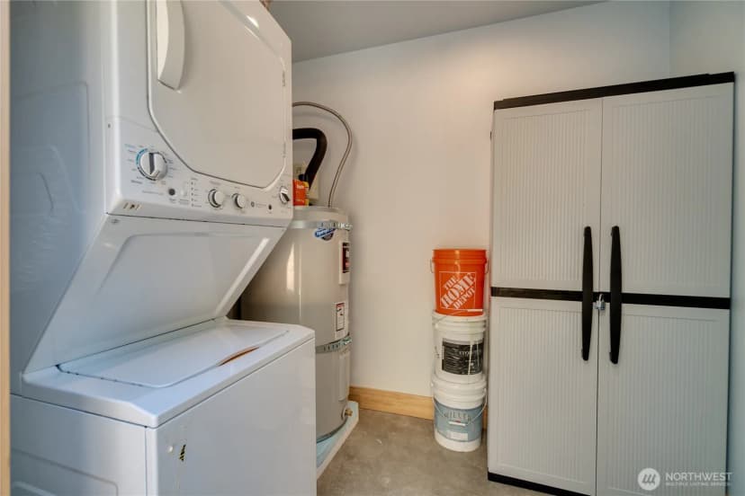 Property photo for 511 Ocean Beach Boulevard S, Long Beach photo 27