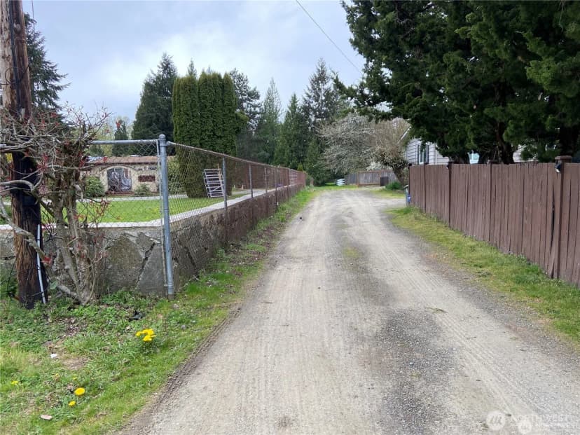 Property photo for 12909 158th Avenue Se, Renton photo 12