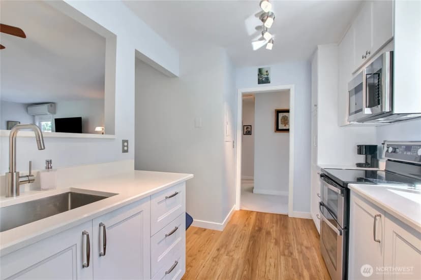 Property photo for 4114 Providence Point Drive Se #2014, Issaquah photo 8