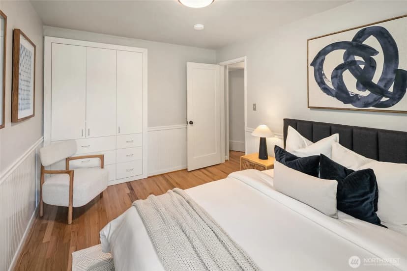 Property photo for 11535 40th Avenue Ne, Seattle photo 13