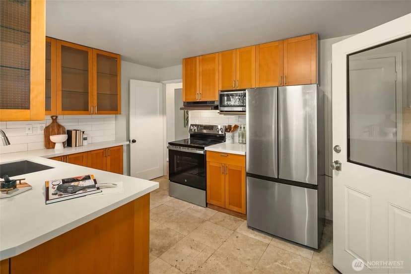 Property photo for 11535 40th Avenue Ne, Seattle photo 9