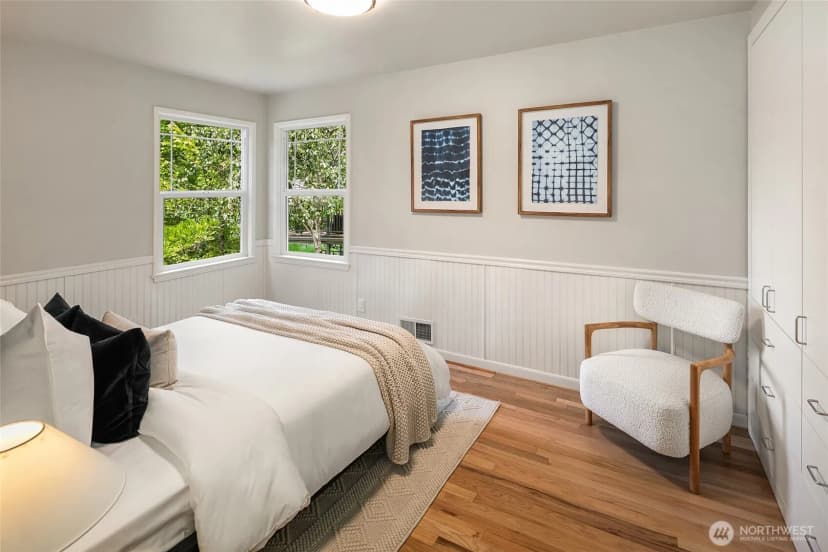 Property photo for 11535 40th Avenue Ne, Seattle photo 12