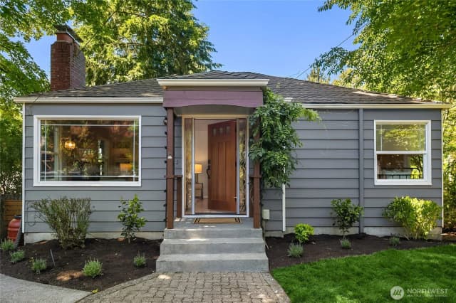 Property photo for 11535 40th Avenue Ne, Seattle photo 3