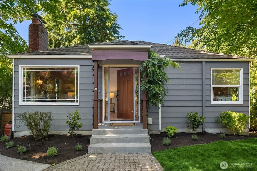 Property photo for 11535 40th Avenue Ne, Seattle photo 3