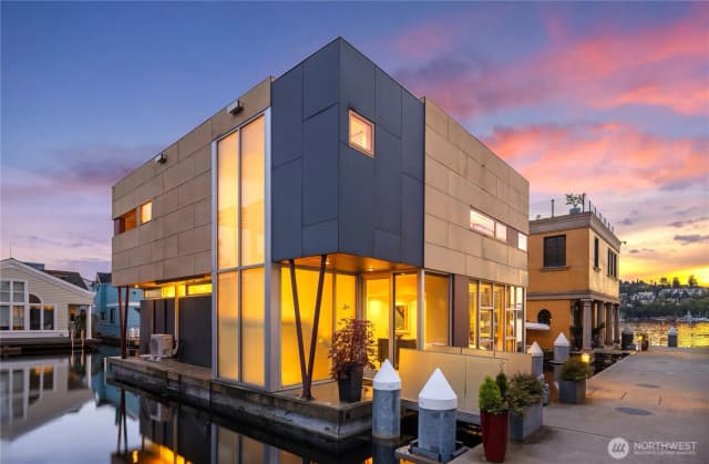 Property photo for 2369 Fairview Avenue E #6, Seattle