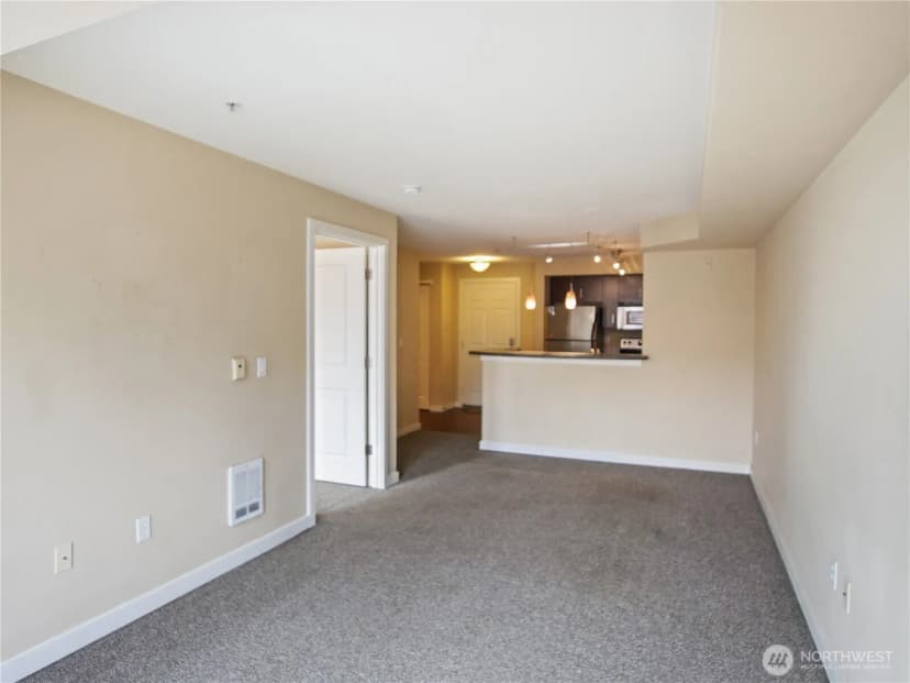 Property photo for 108 5th Avenue S #504, Seattle photo 8