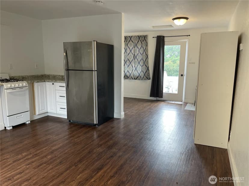 Property photo for 321 Nw Harrison Street, Pullman photo 21