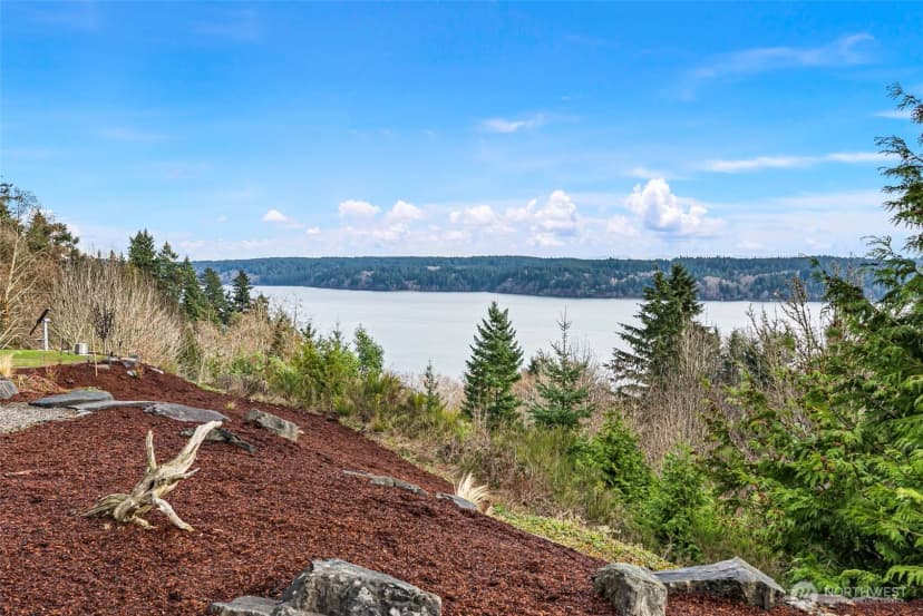 Property photo for 14815 14th Avenue Nw, Gig Harbor photo 2